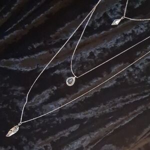 Elegant Silver Pendant Necklace Set
